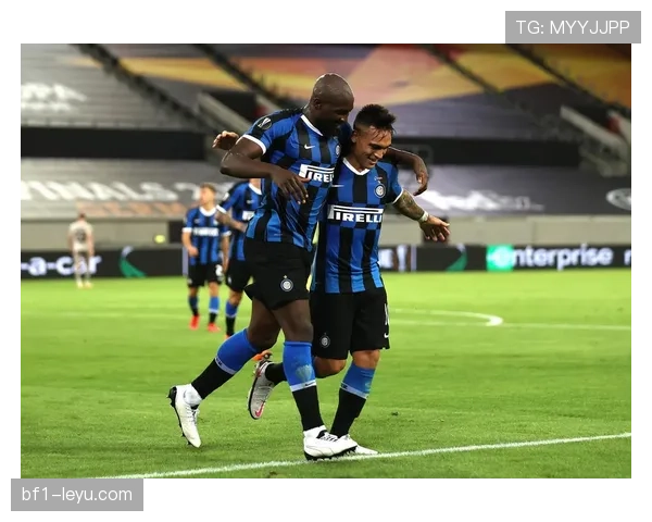 卢卡库身体对抗优势解析：比利时锋霸如何主宰对抗局面