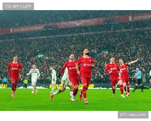 利物浦球迷的跨国挑战：从英超文化到地缘政治，张远的东京调任记