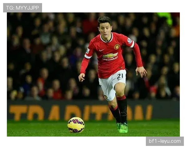 攻防转换枢纽:内维斯的战术定位 攻防转换枢纽:内维斯的战术定位