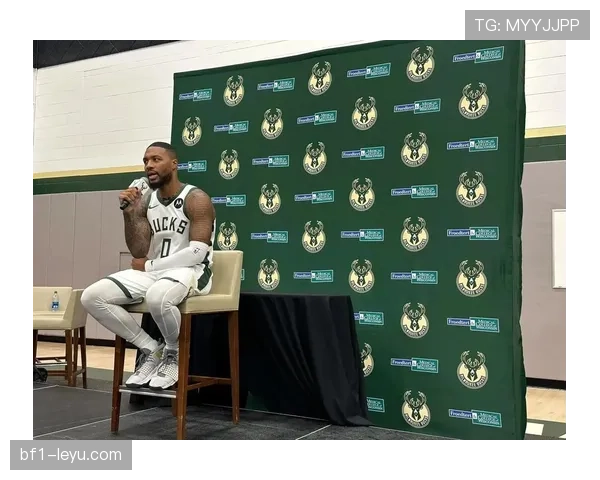 利拉德休赛期还在凌晨四点练投篮，这人是不用睡觉的吗